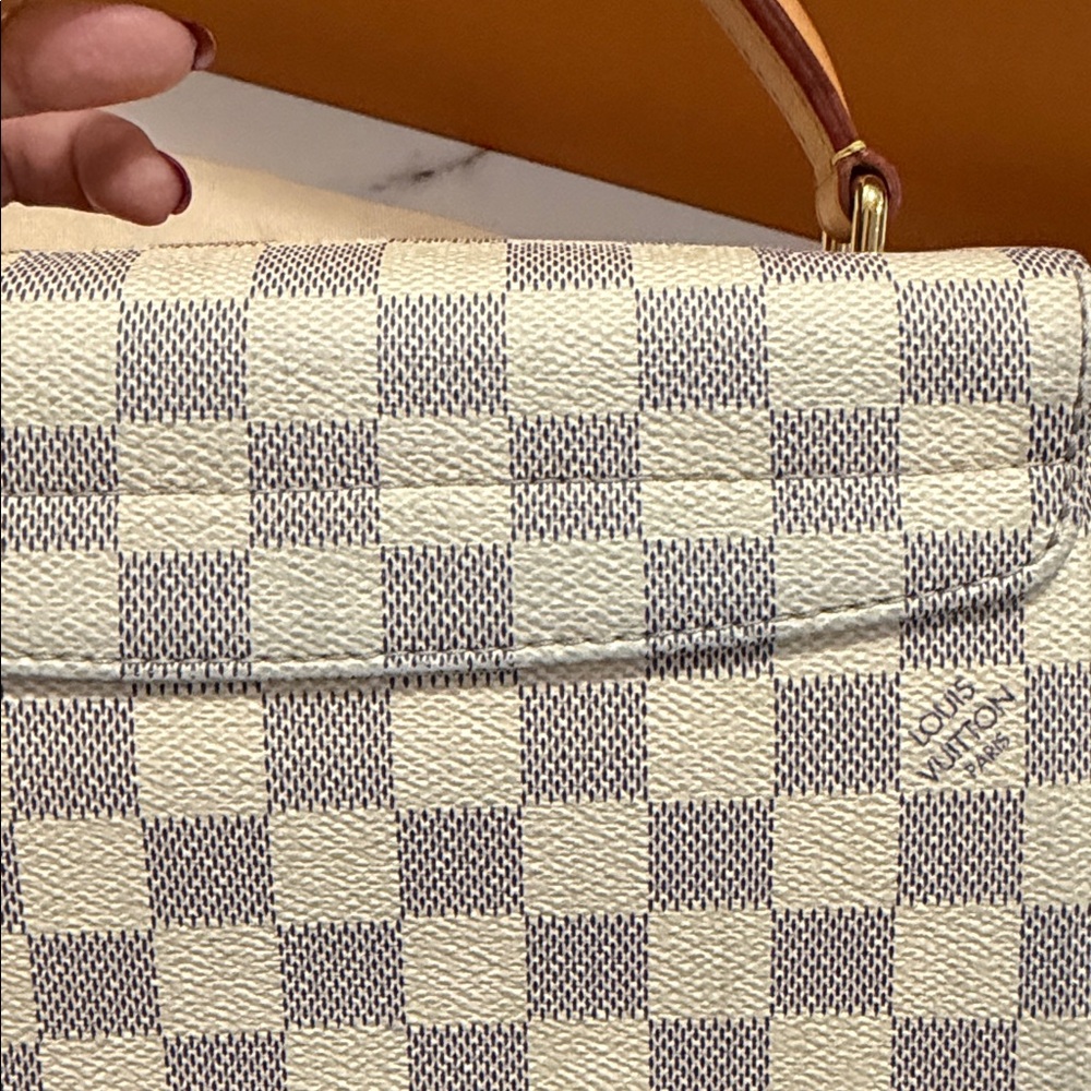 Louis Vuitton Croisette - Picture 7 of 15